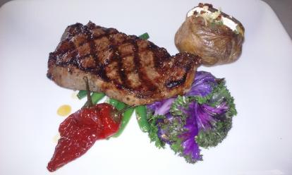 New York Strip at Anson 11. Excellently done at medium. #food