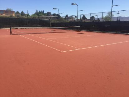 Clay court at El Paso Tennis Club near Kern