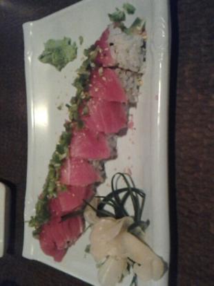 Spicy tuna roll $12 #food at sushi Zen