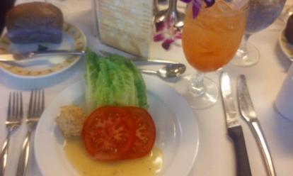 Salad and Mai tai on the dinner cruise Star of Honolulu