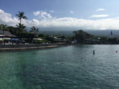 Atlantis submarines $123 ticket one hour ride. Kona Hawaii. Small beaches available nearby