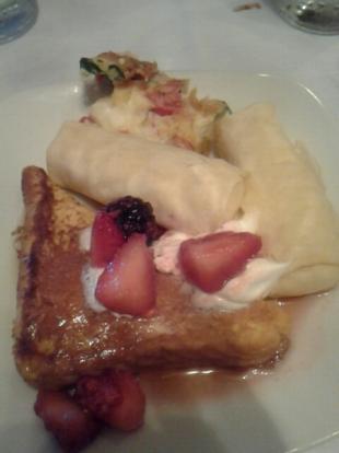 Eggs Benedict French toast at gi gis #food buffet