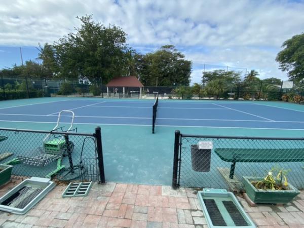 Public tennis courts at the golf course