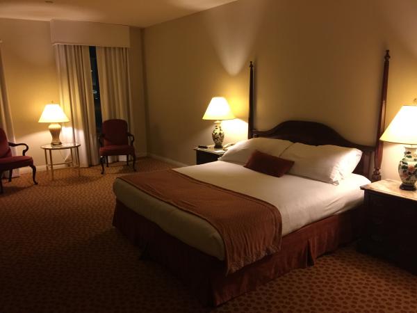 Camino Real Hotel El Paso upgraded rooms with flat screen televisions and large beds for l