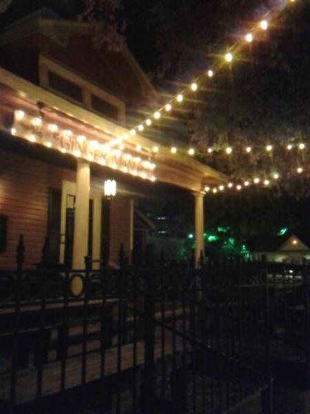 The patio at the Ginger Man. Dallas pub crawl.