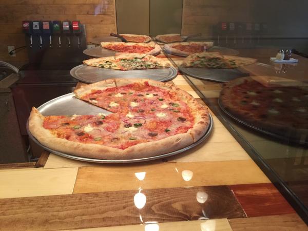 Nyp Slice House excellent cheese pizza slice for $3. Slices up to $5. #food