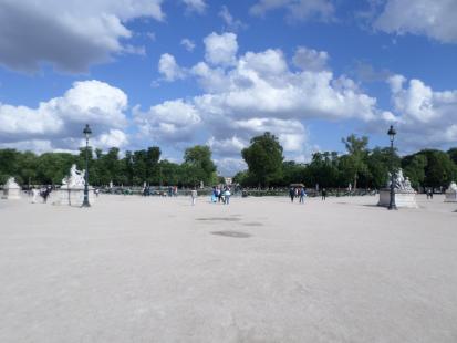 Tuileries Garden. Paris. Post your vacation photos and earn money with affiliate links