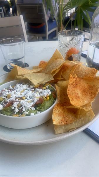 Moxies guacamole and chips #food 2023 part of their #happyhour