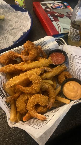 Bubba Gump Shrimp Heaven $25 #food 2023 excellent served with fries