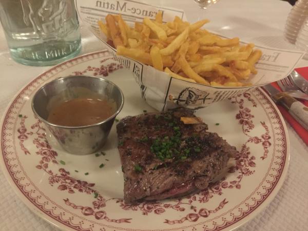 Steak at Deux Station #food 18.50 euro Paris France