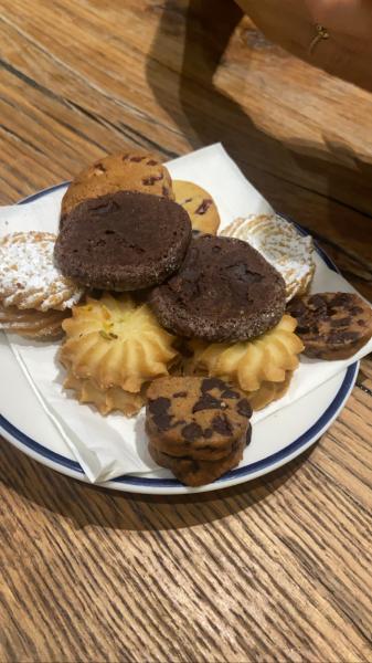 Casa Tua Cucina cookie platter dessert $10 #food 2022