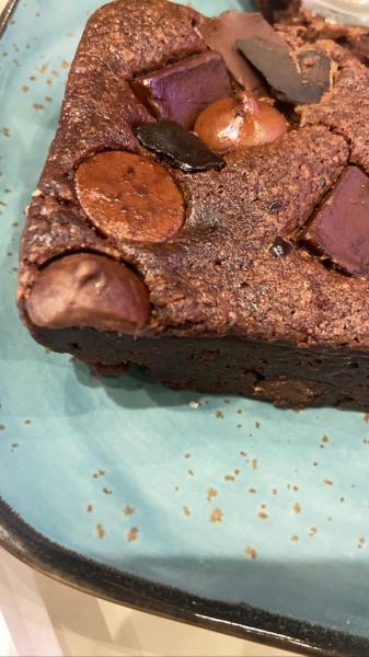 Crema brownie #food 2022 $8 Brickell