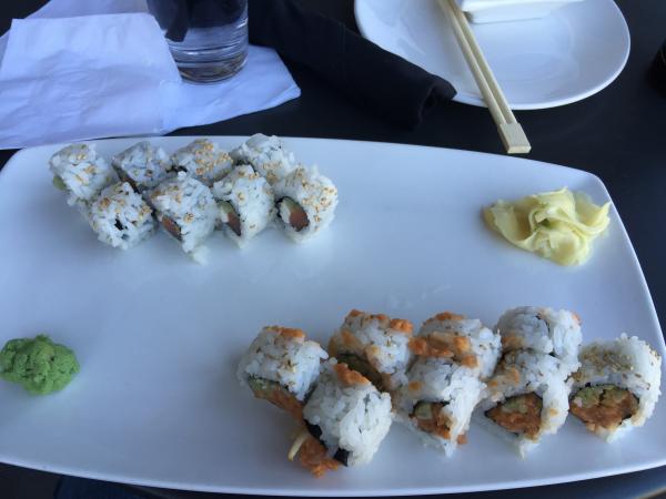 Spicy tuna and Philadelphia roll at Kona Grill #food happy hour all day on Sunday El Paso