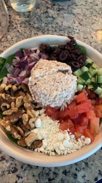 Greek walnut salad with tuna at Green Life #food Brickell #healthfood 2021 